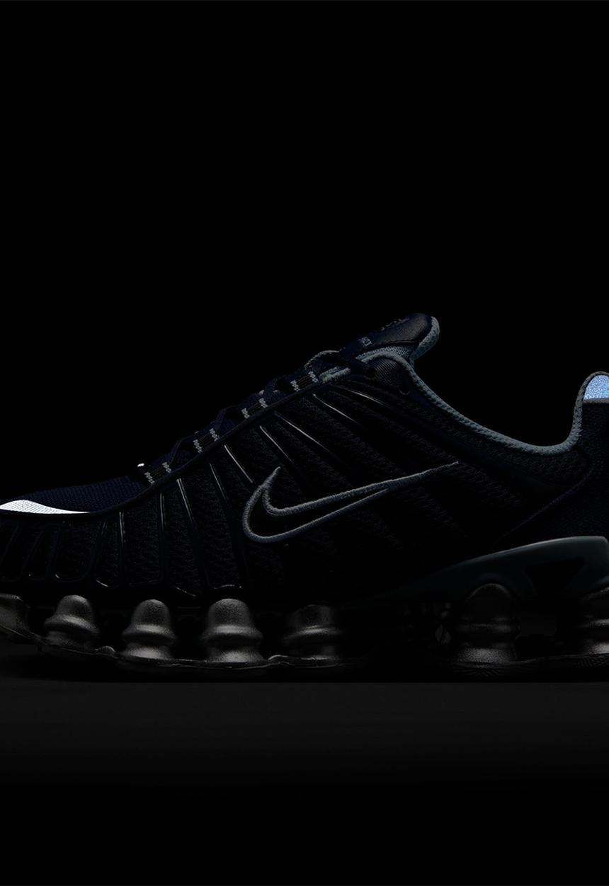 Nike - W NIKE SHOX TL