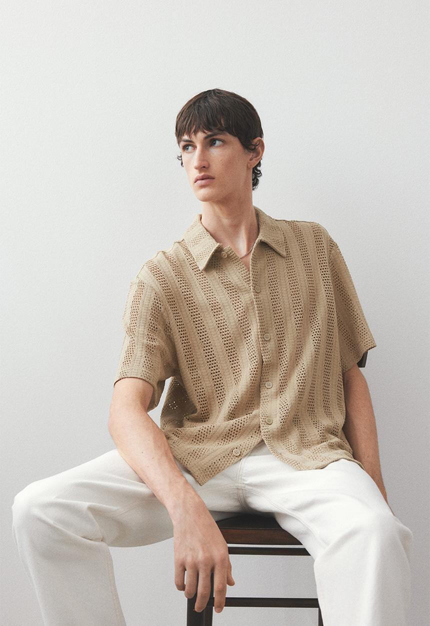 H&M - Regular fit jacquard-knit shirt - dark beige