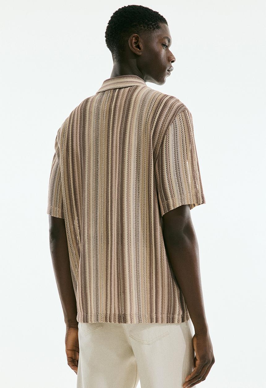 H&M - Regular fit crochet-look shirt - beige striped