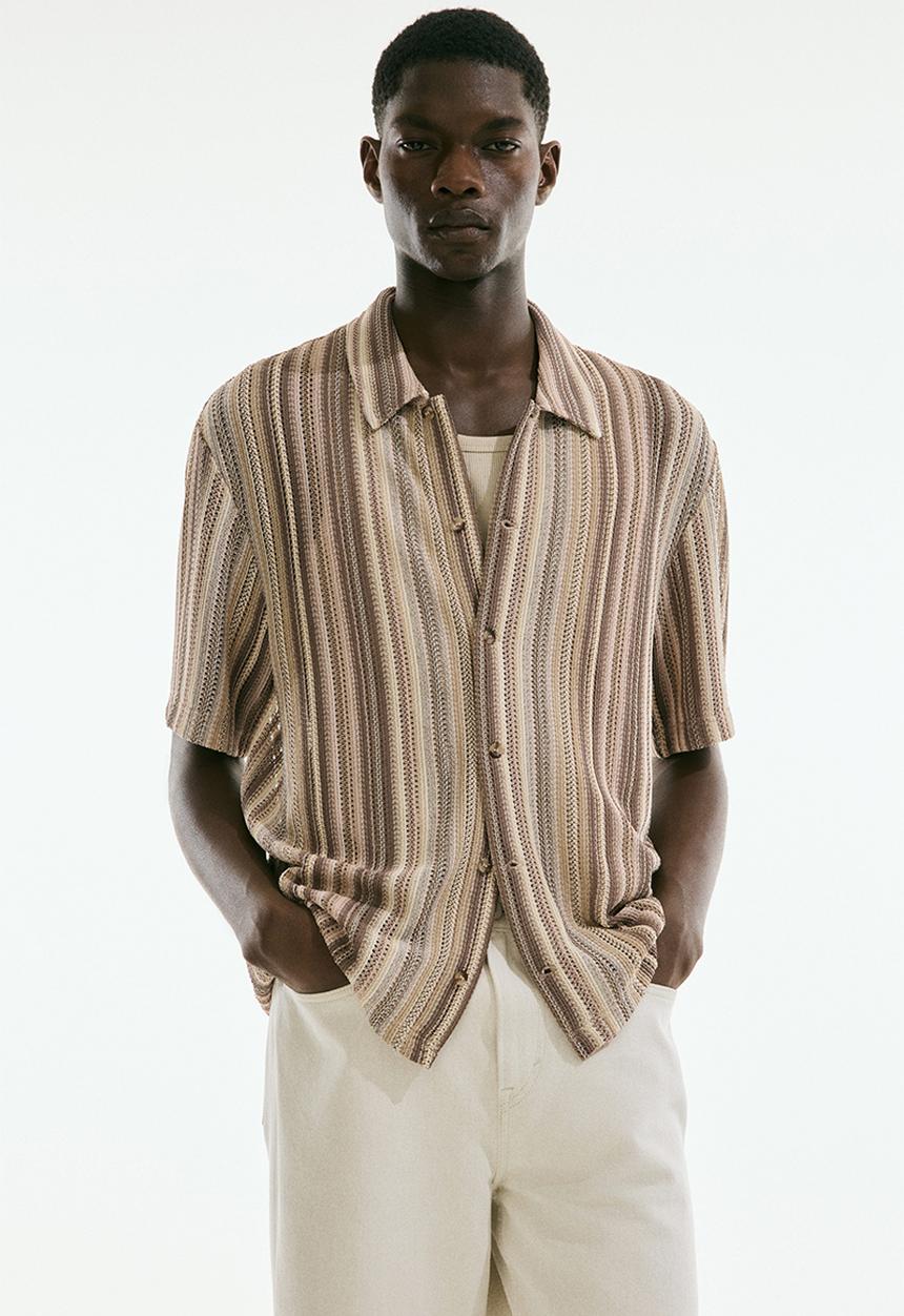 H&M - Regular fit crochet-look shirt - beige striped