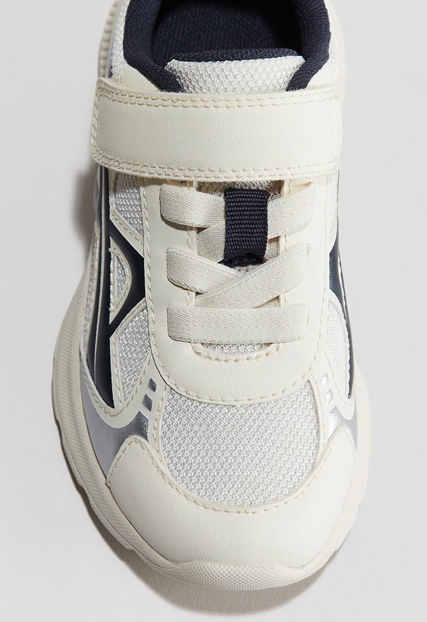 H&M - Lightweight-sole trainers - cream
