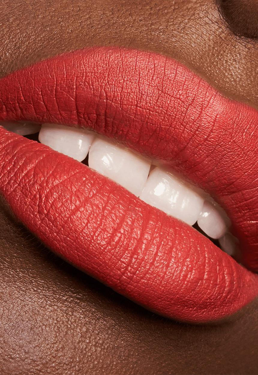 essence - 8H Matte Comfort Lipliner - 09 Fiery Red
