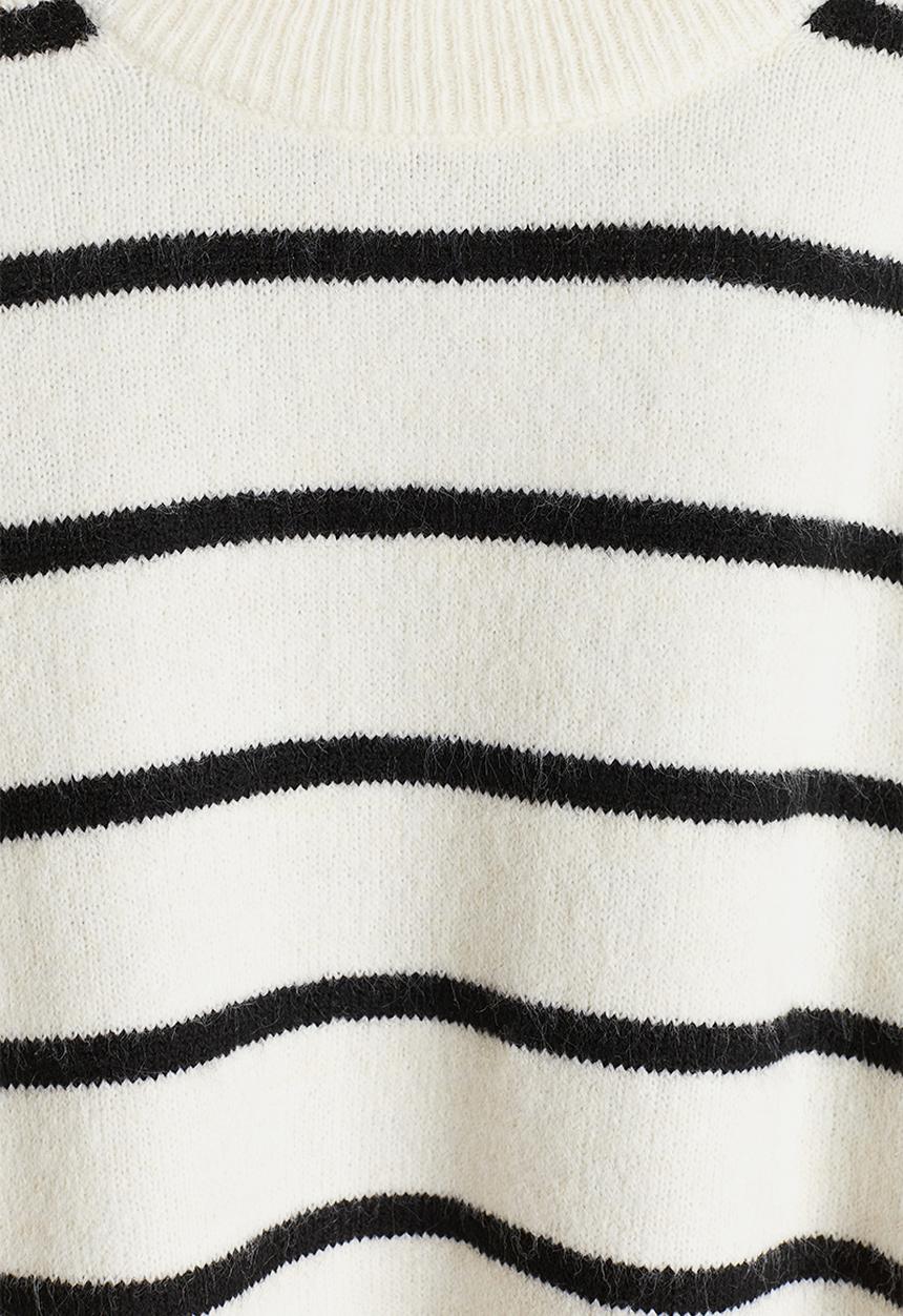 H&M - Knitted jumper - cream striped