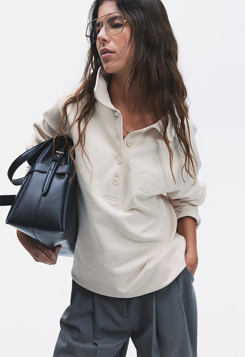 H&M - Collared sweatshirt - cream