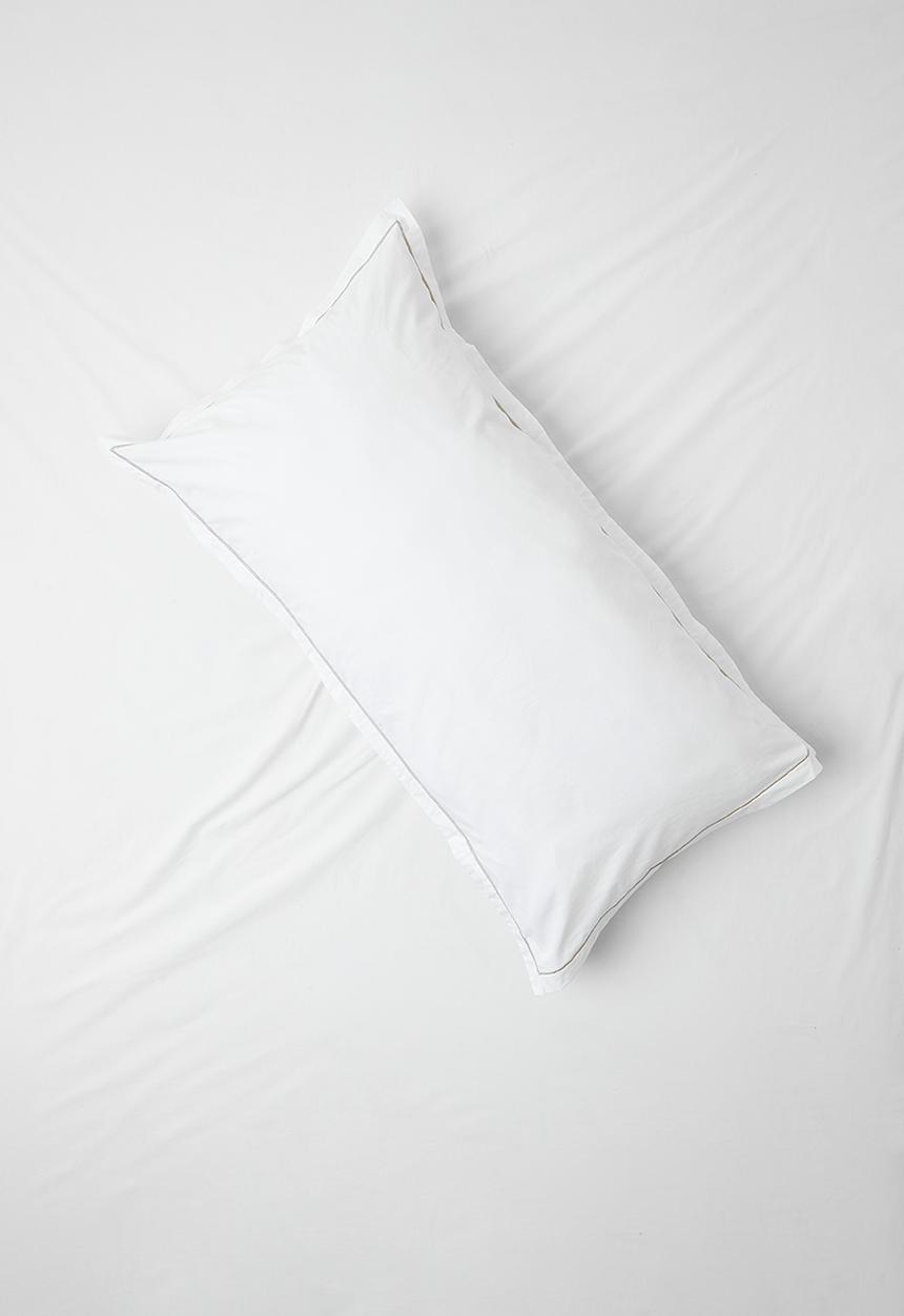 Sixth Floor - Oxford Satin Stitch King pillow case - white & natural