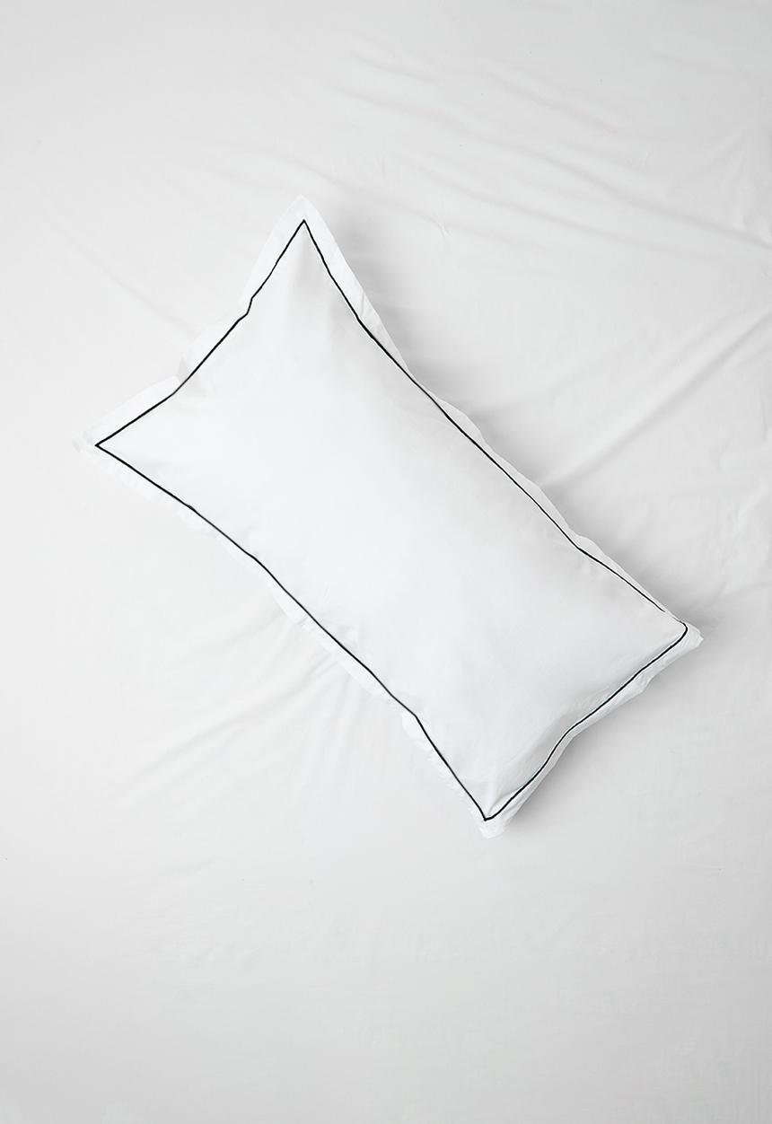 Sixth Floor - Oxford Satin Stitch King pillow case - white & black
