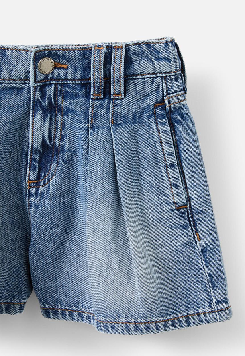 Cotton On - Sarai pleat front denim short - blue haven mid blue