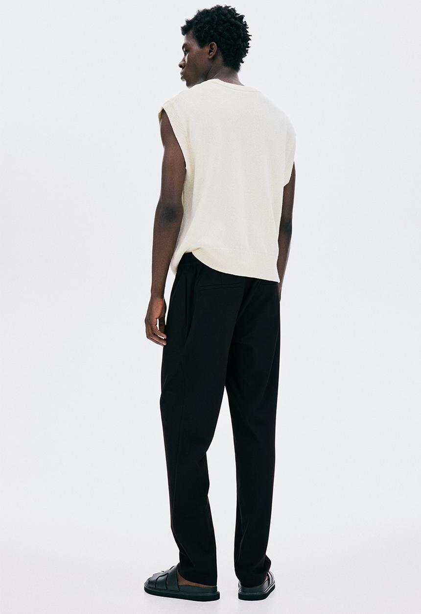 H&M - Slim fit tailored joggers - black