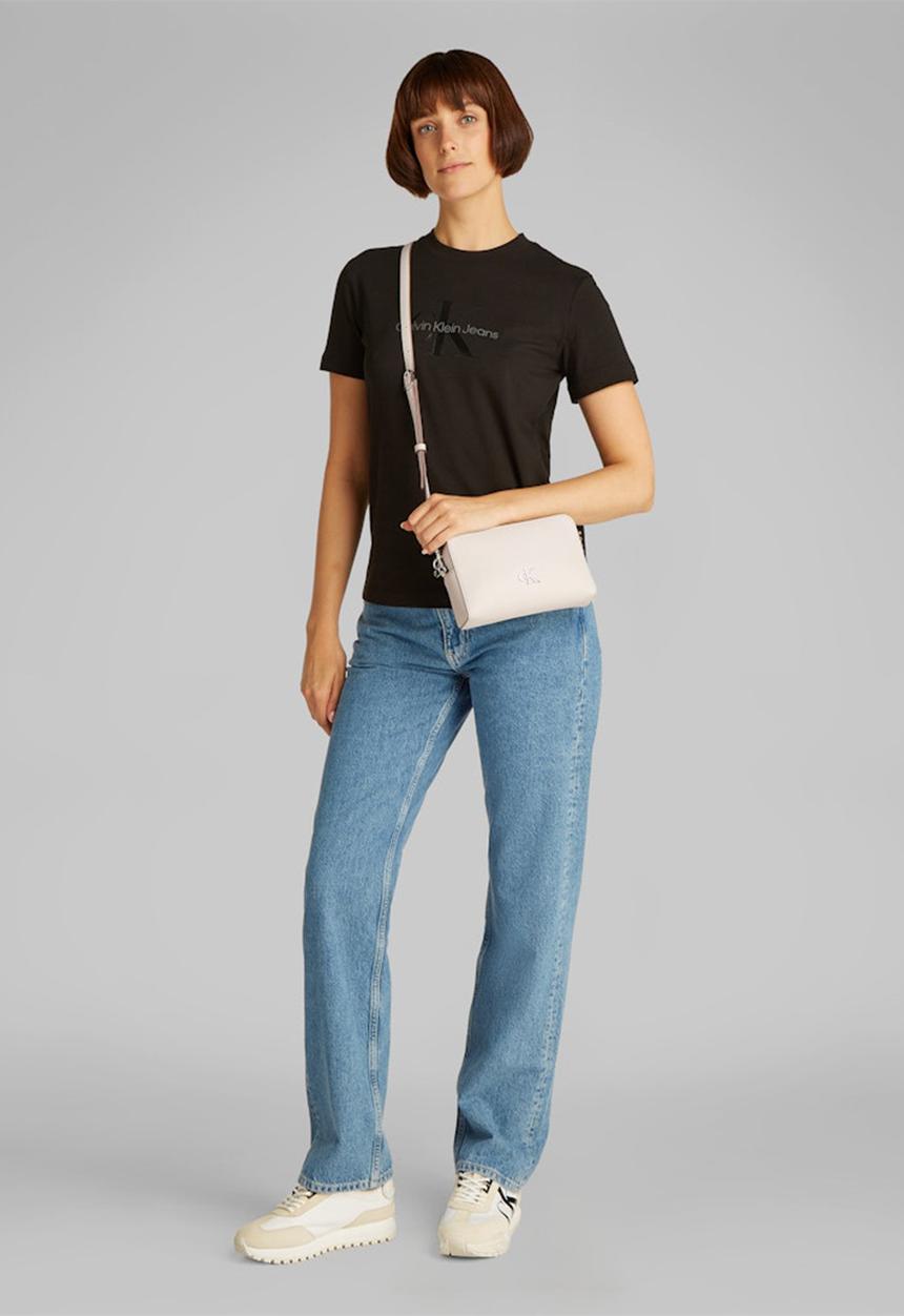 Calvin Klein - Minimal monogram camera bag 20- wind chime