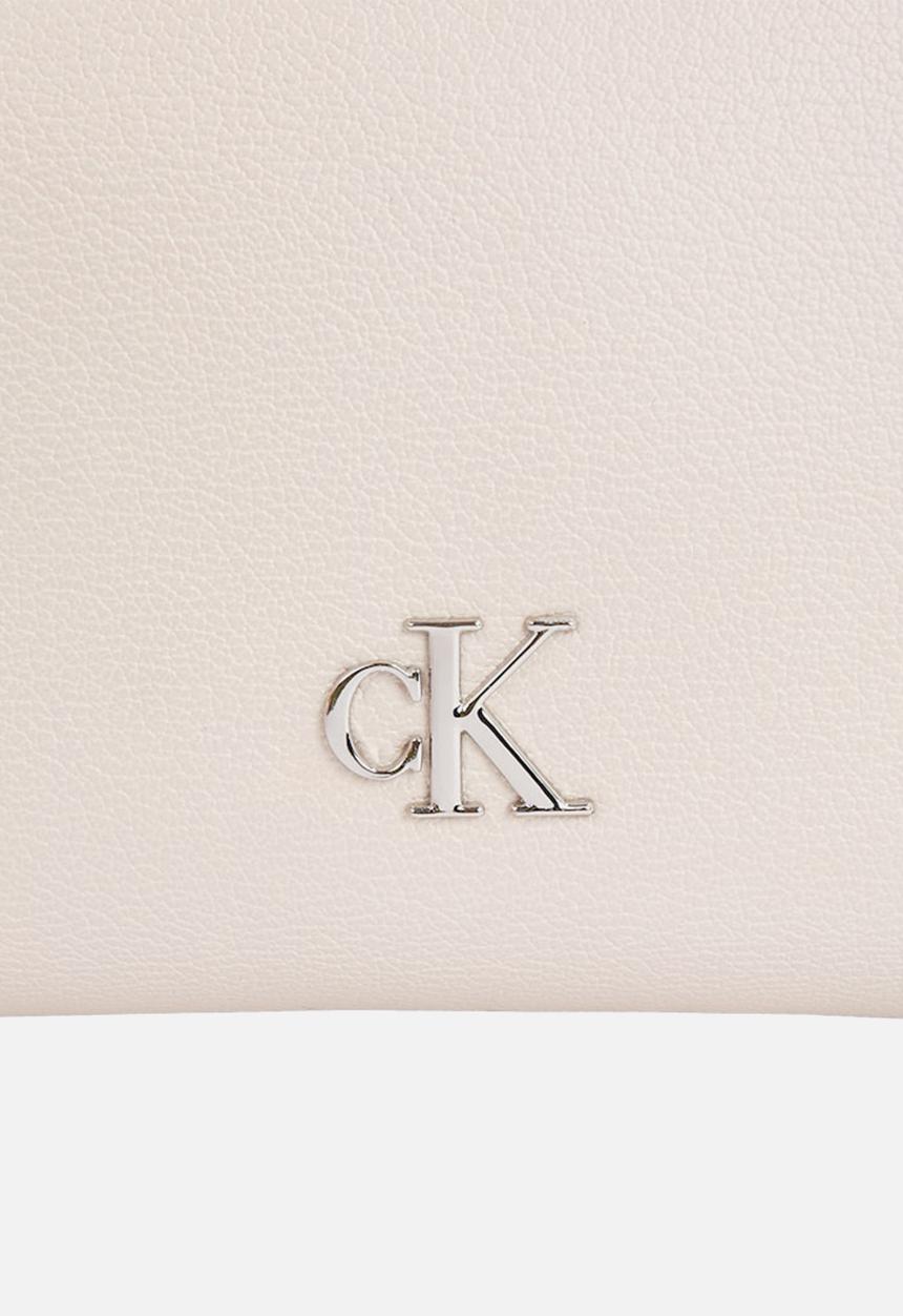 Calvin Klein - Minimal monogram camera bag 20- wind chime