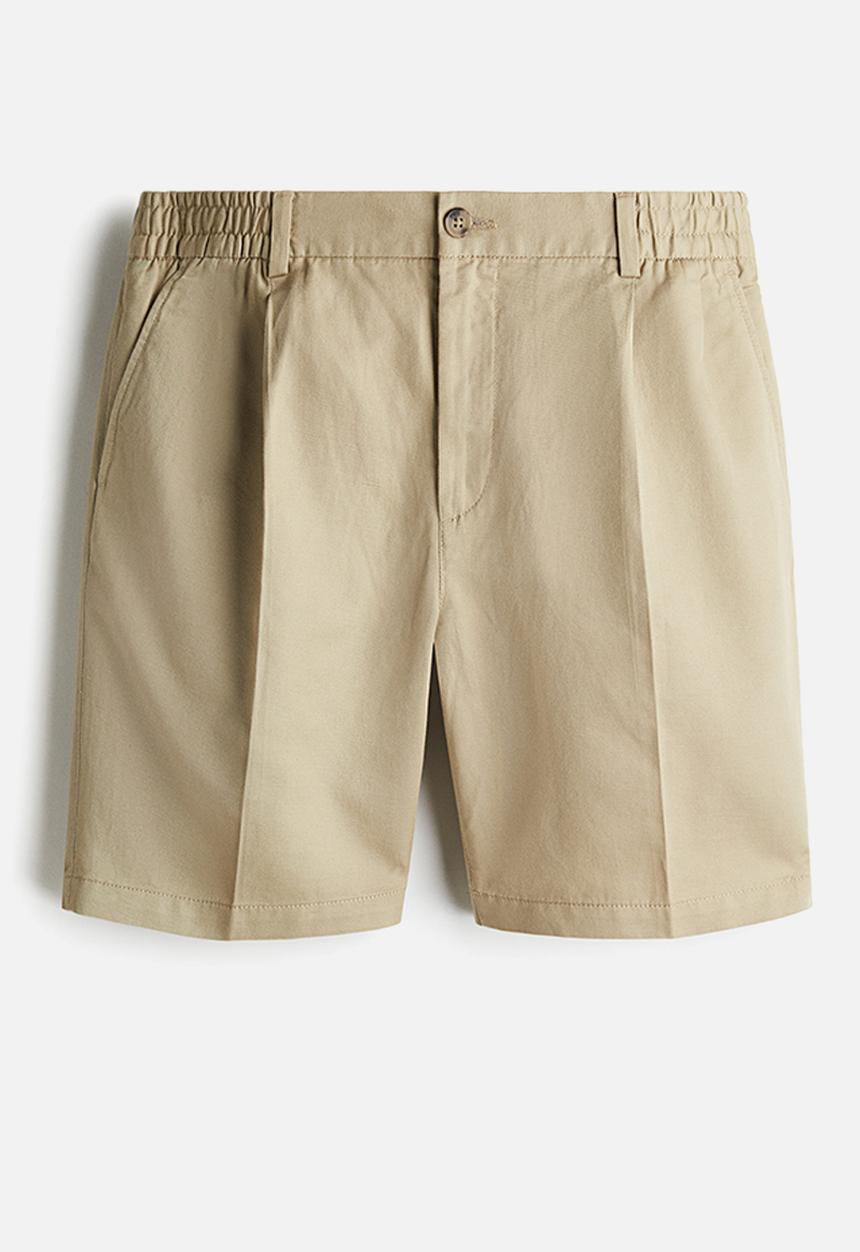 H&M - Regular fit crease-leg shorts - beige