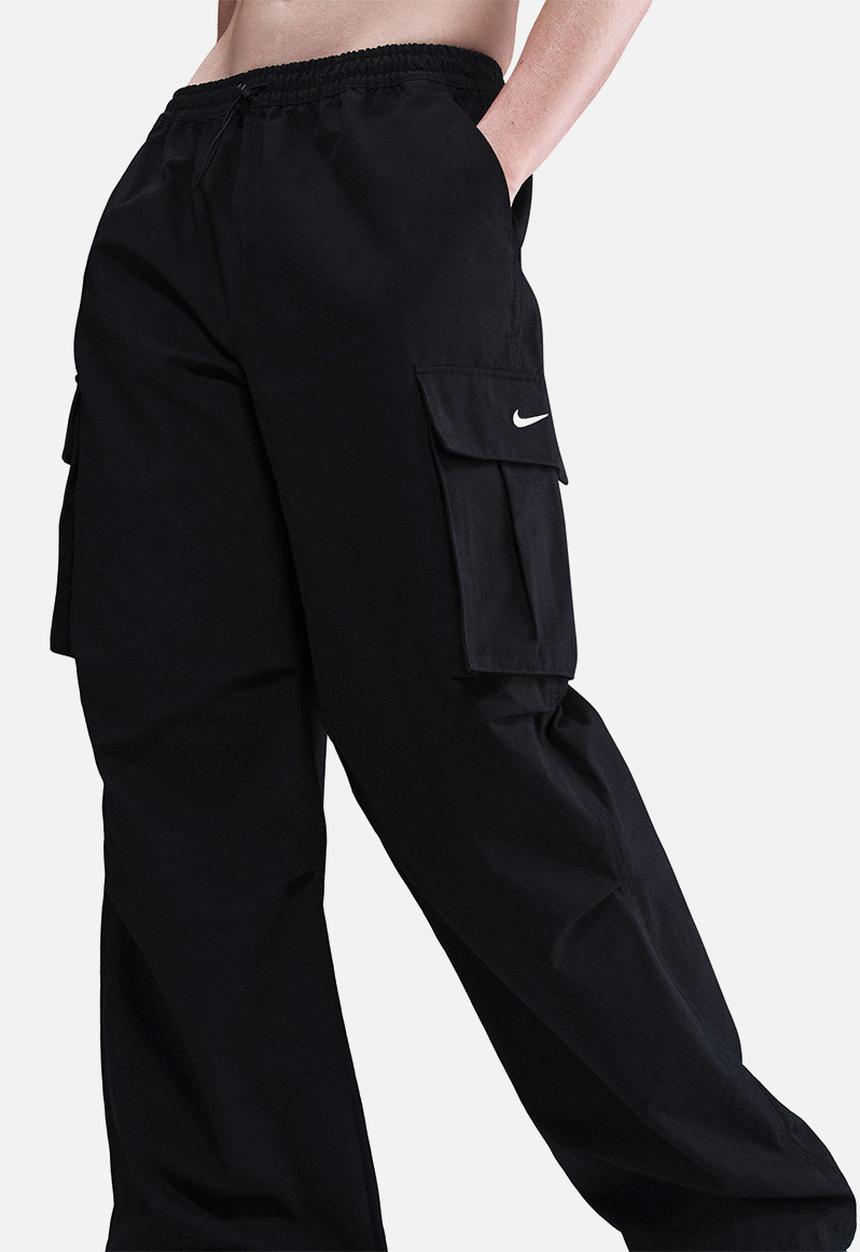 nike woven swoosh cargo pants with belt in black