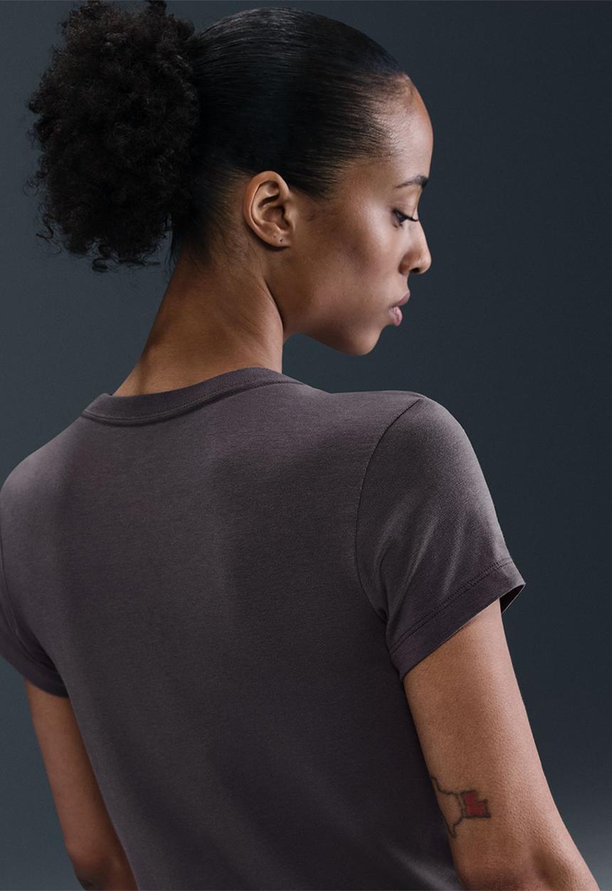 Nike - Nike womens chill knits cropped tee - thunder grey/sail