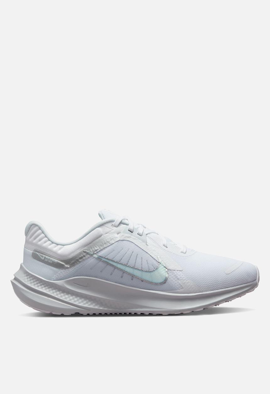 Nike - Quest 5
