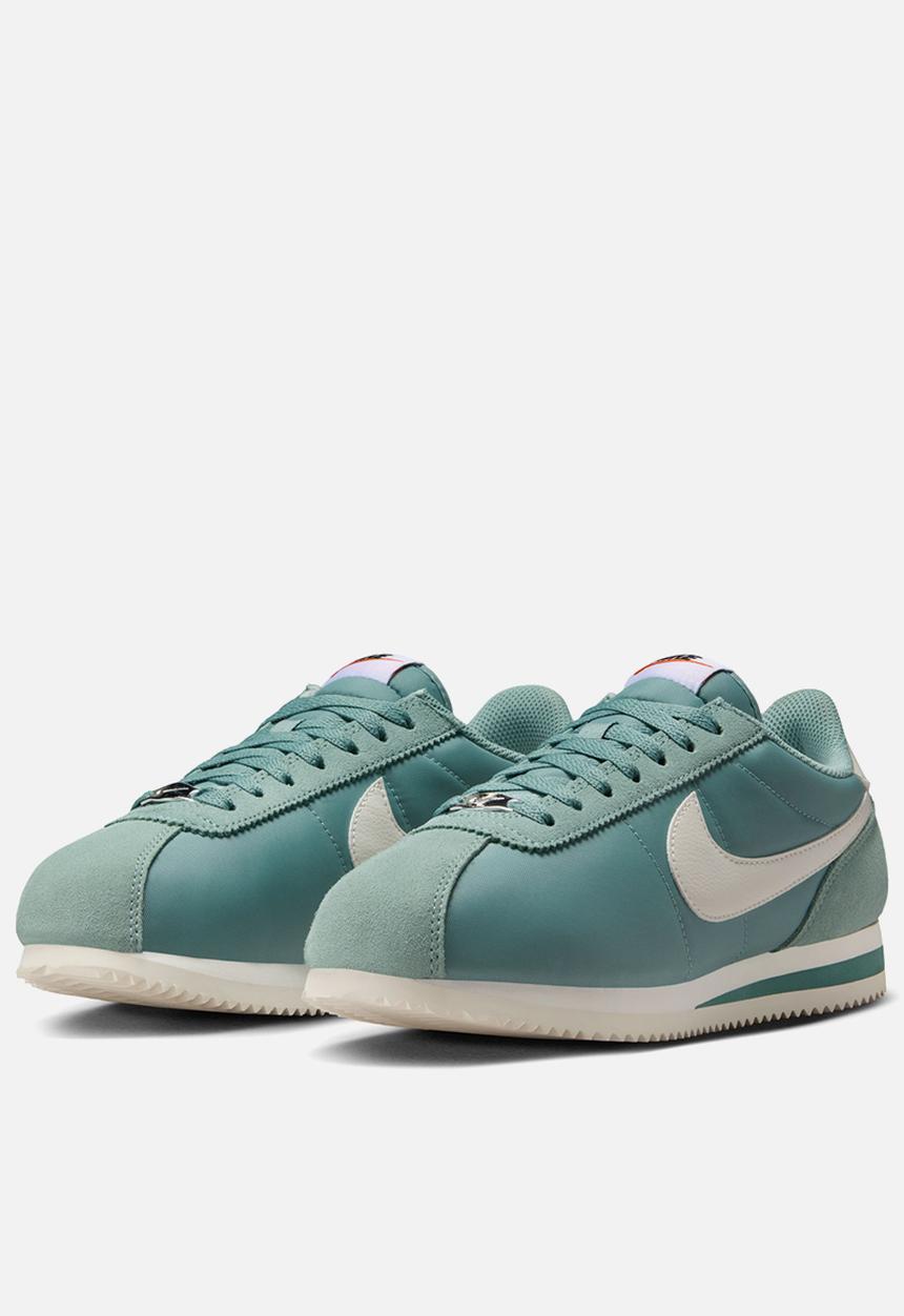 Nike - Nike Cortez Textile