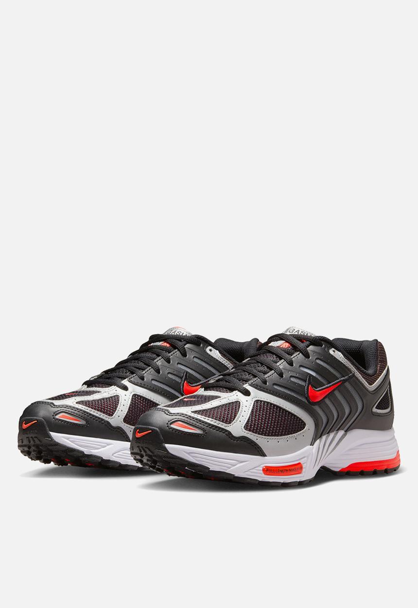 Nike - NIKE AIR PEGASUS 2005