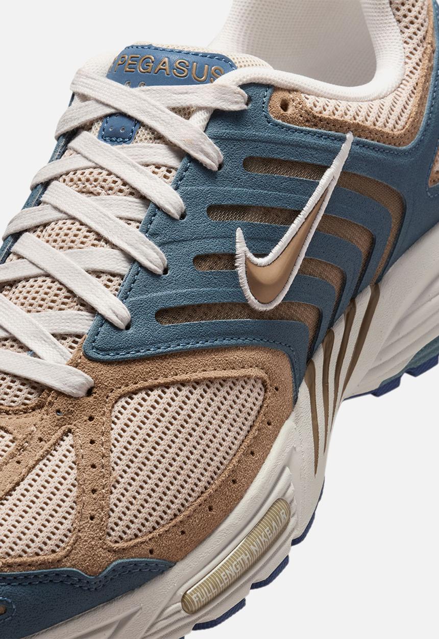Nike - NIKE AIR PEGASUS 2005 SE