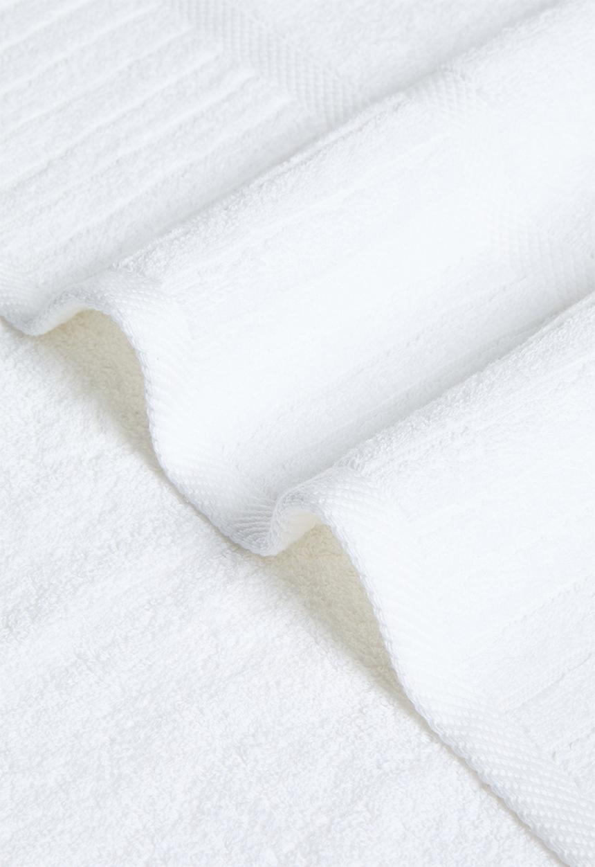 Colibri - Galleon Towel - White