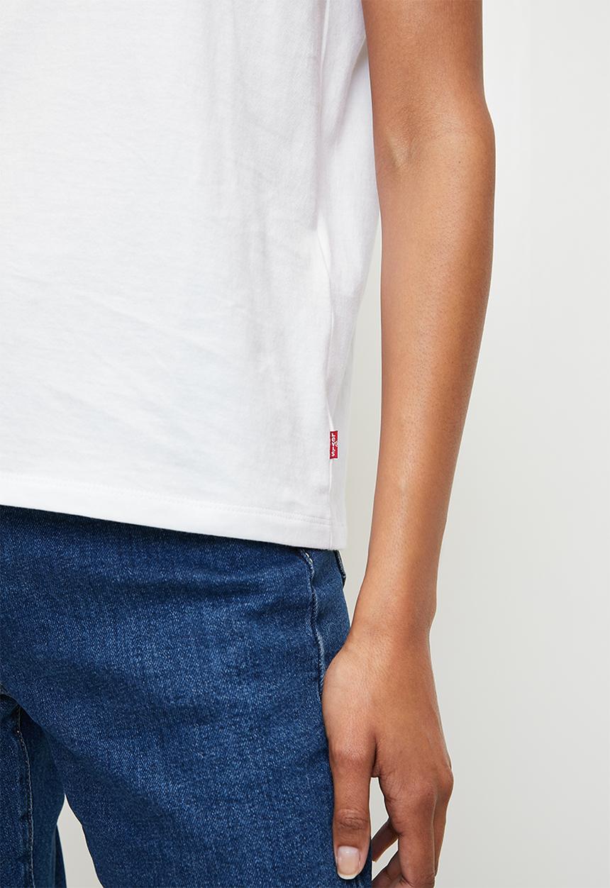 Levi’s® - The perfect tee - batwing iridescent rhinestone n bright white graphic