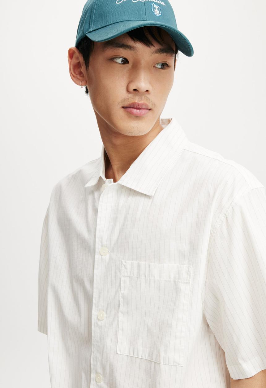 Cotton On - Ventura Short Sleeve Shirt - Off White Stripe