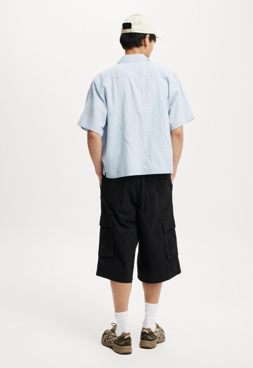 Cotton On - Super Baggy Cargo Short - Washed Black