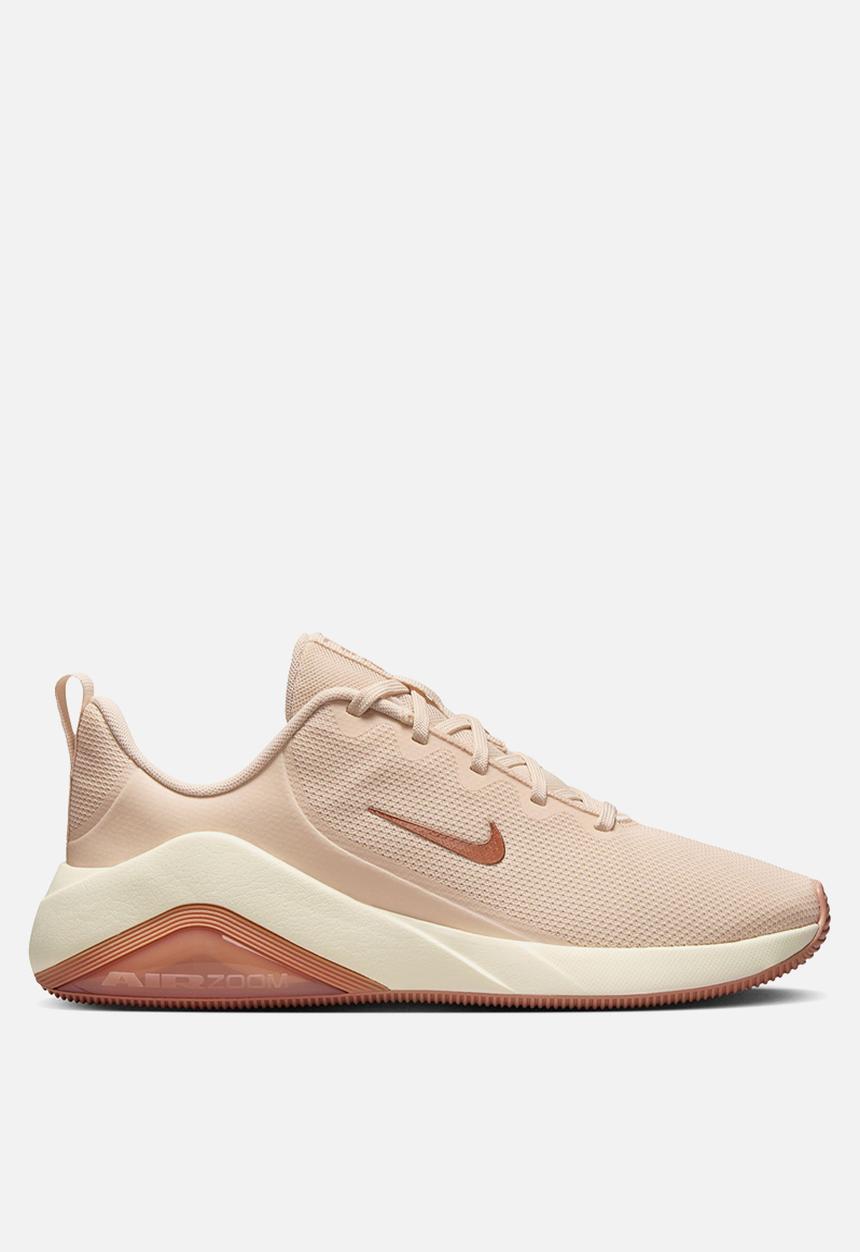 Nike - Nike Bella 7
