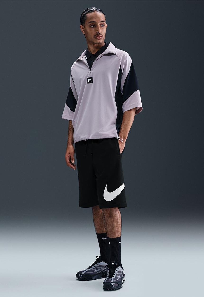 Nike - NSW  Club Graphic Fleece Shorts - Black/Black/White