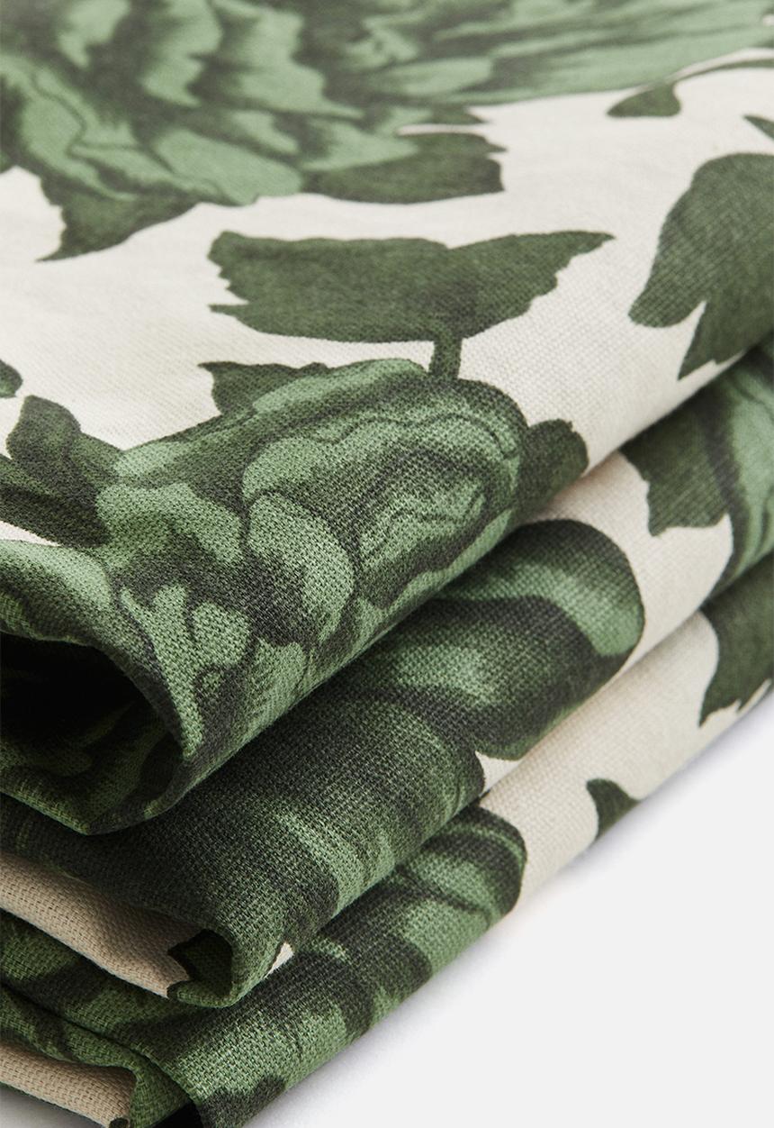 H&M - Water-repellent tablecloth - green floral 