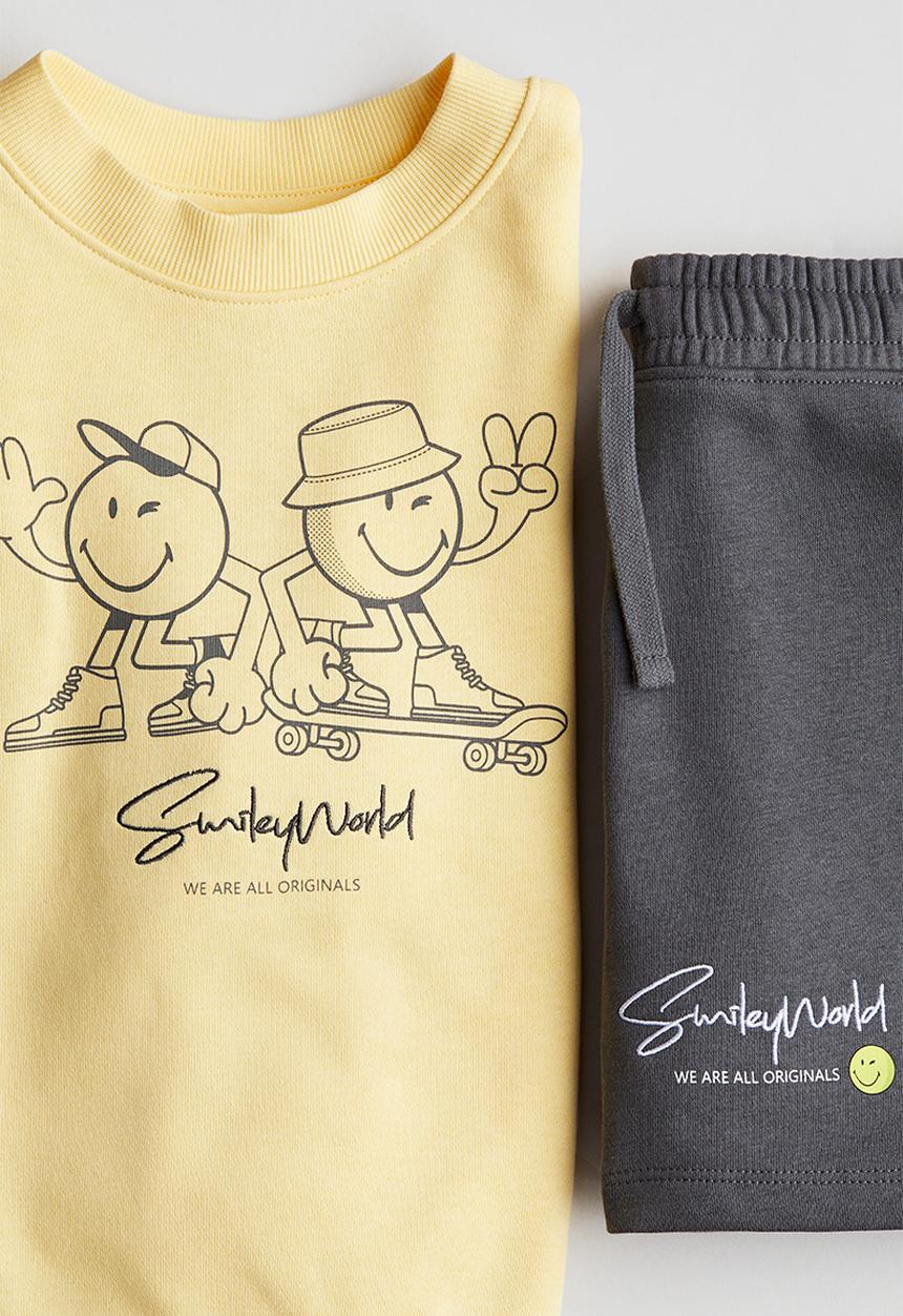 H&M - 2 piece printed sweatshirt set - yellow smileyworld® 
