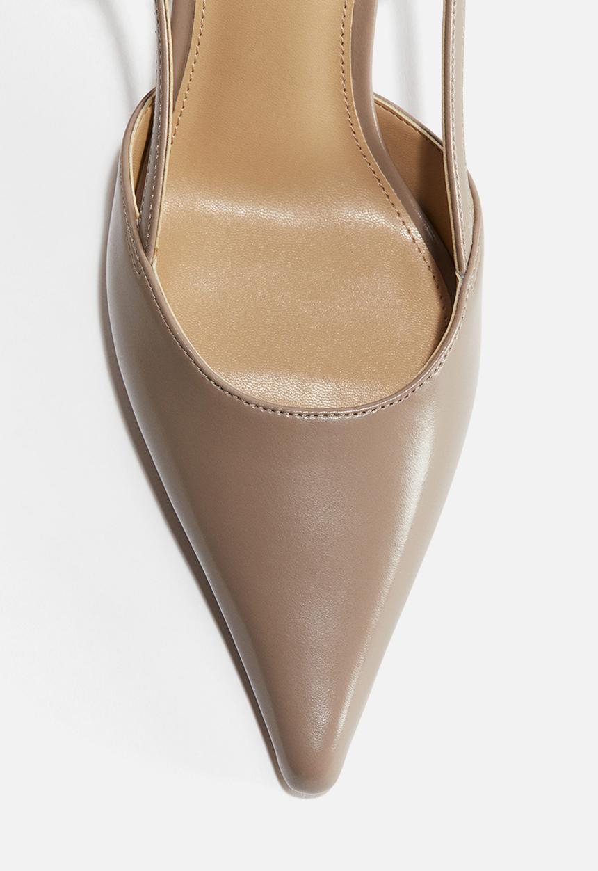 H&M - Pointed slingback court shoes - beige 