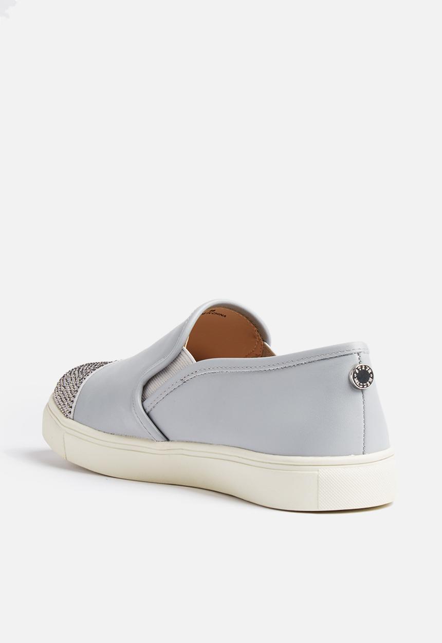Steve Madden - Emuse