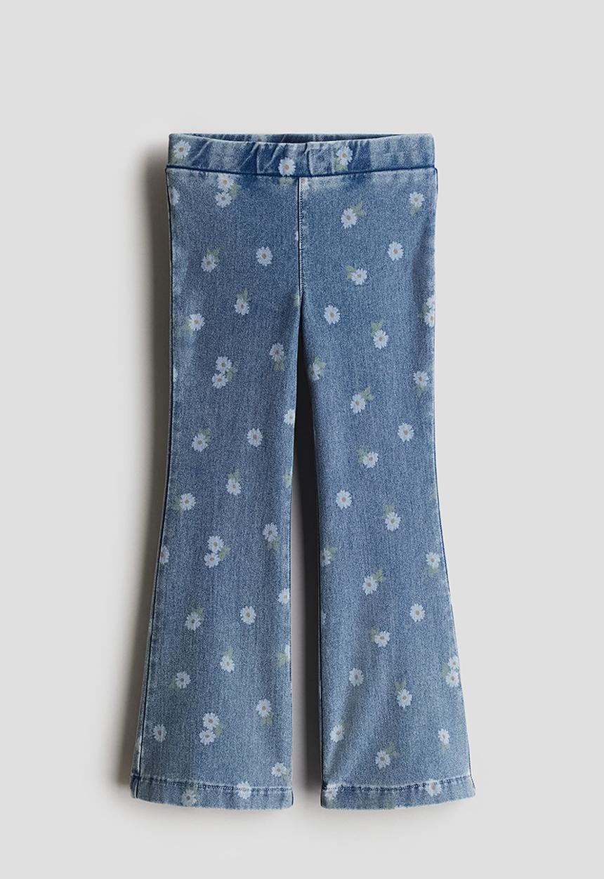 H&M - Flared jeggings - denim blue floral