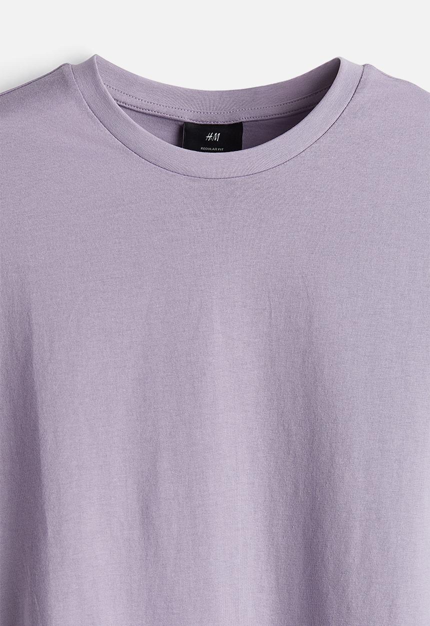 H&M - Regular fit round-neck t-shirt - purple