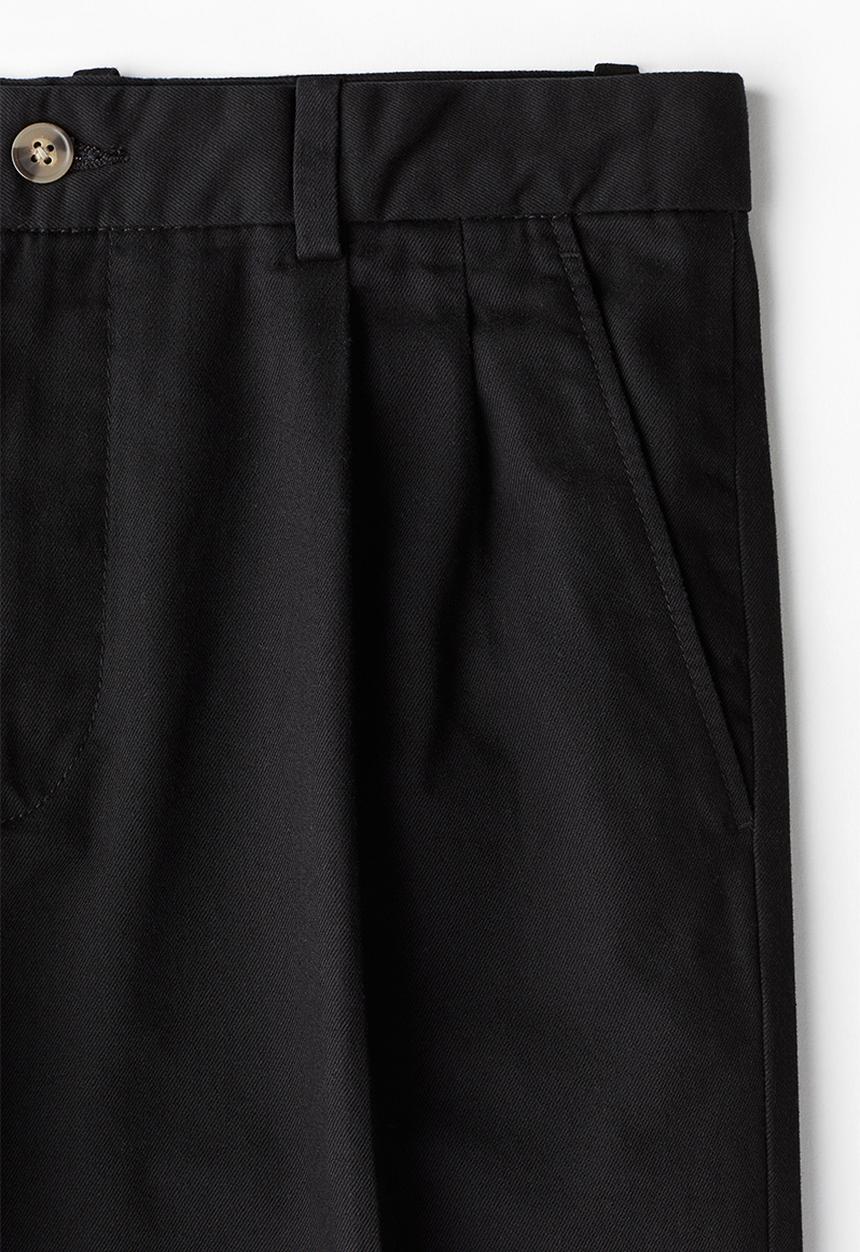 H&M - Regular fit crease-leg chinos - black