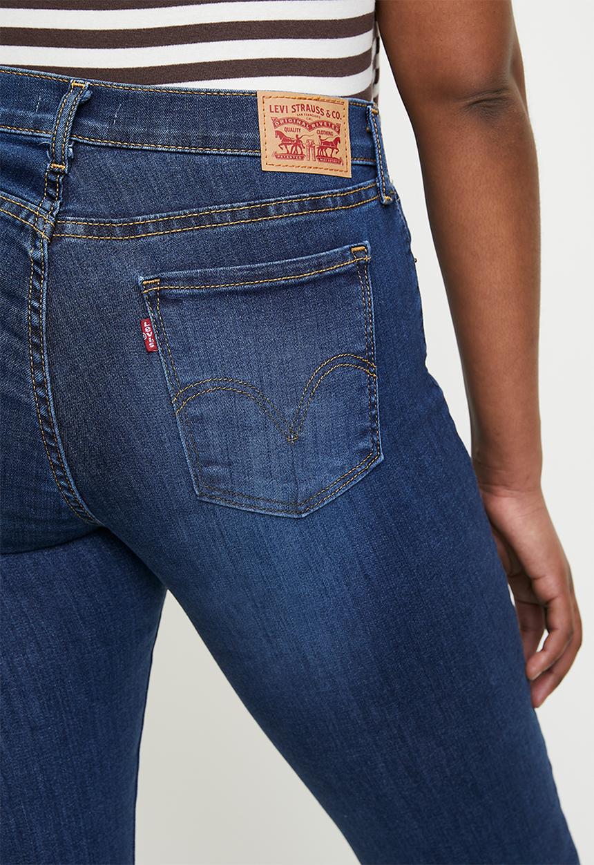 Levi’s® - Curvy Straight Jeans ZA - Make It Snappy 25