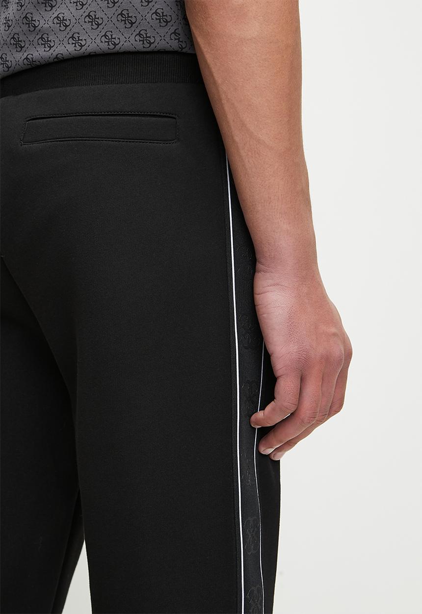 GUESS - Mickey Cuff Pant - Jet Black A996