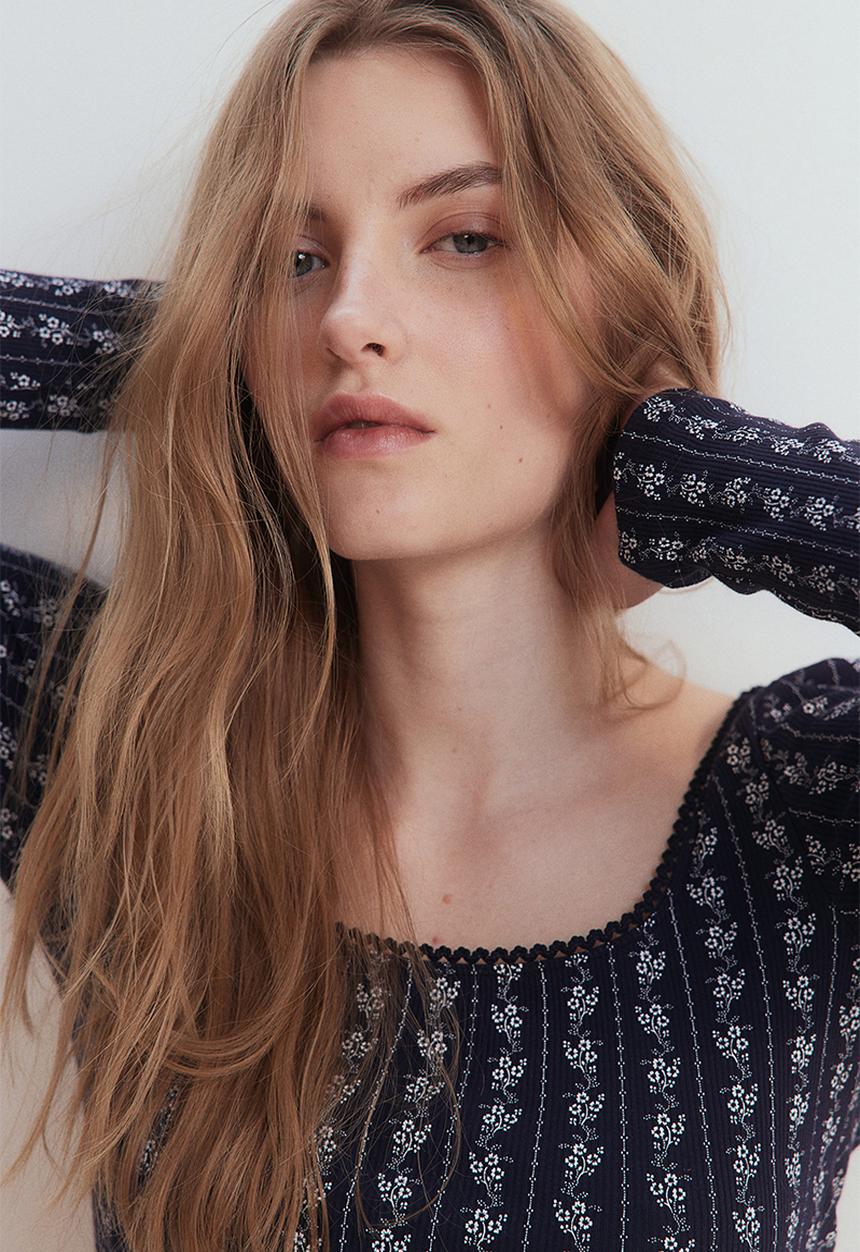 H&M - Picot-trimmed ribbed top - navy blue floral