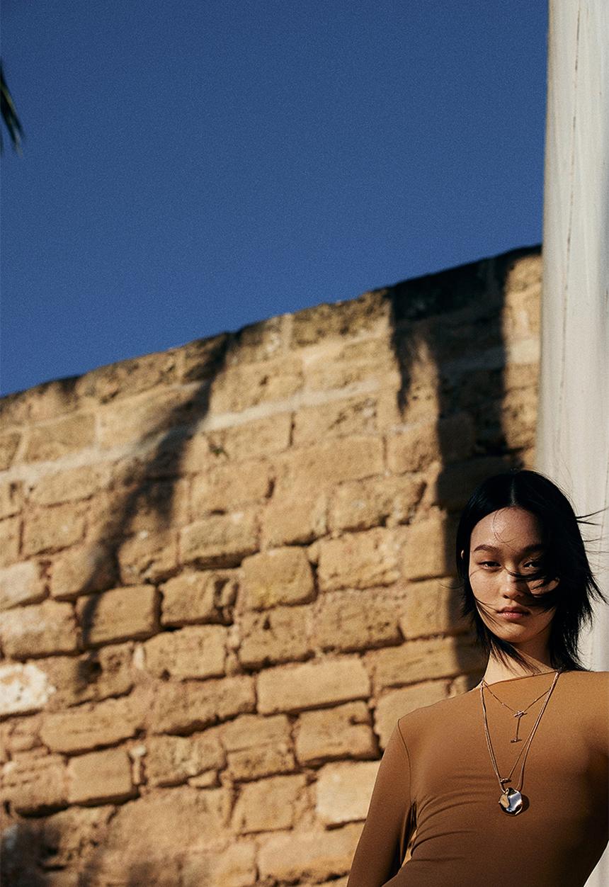 H&M - Fitted top - dark beige