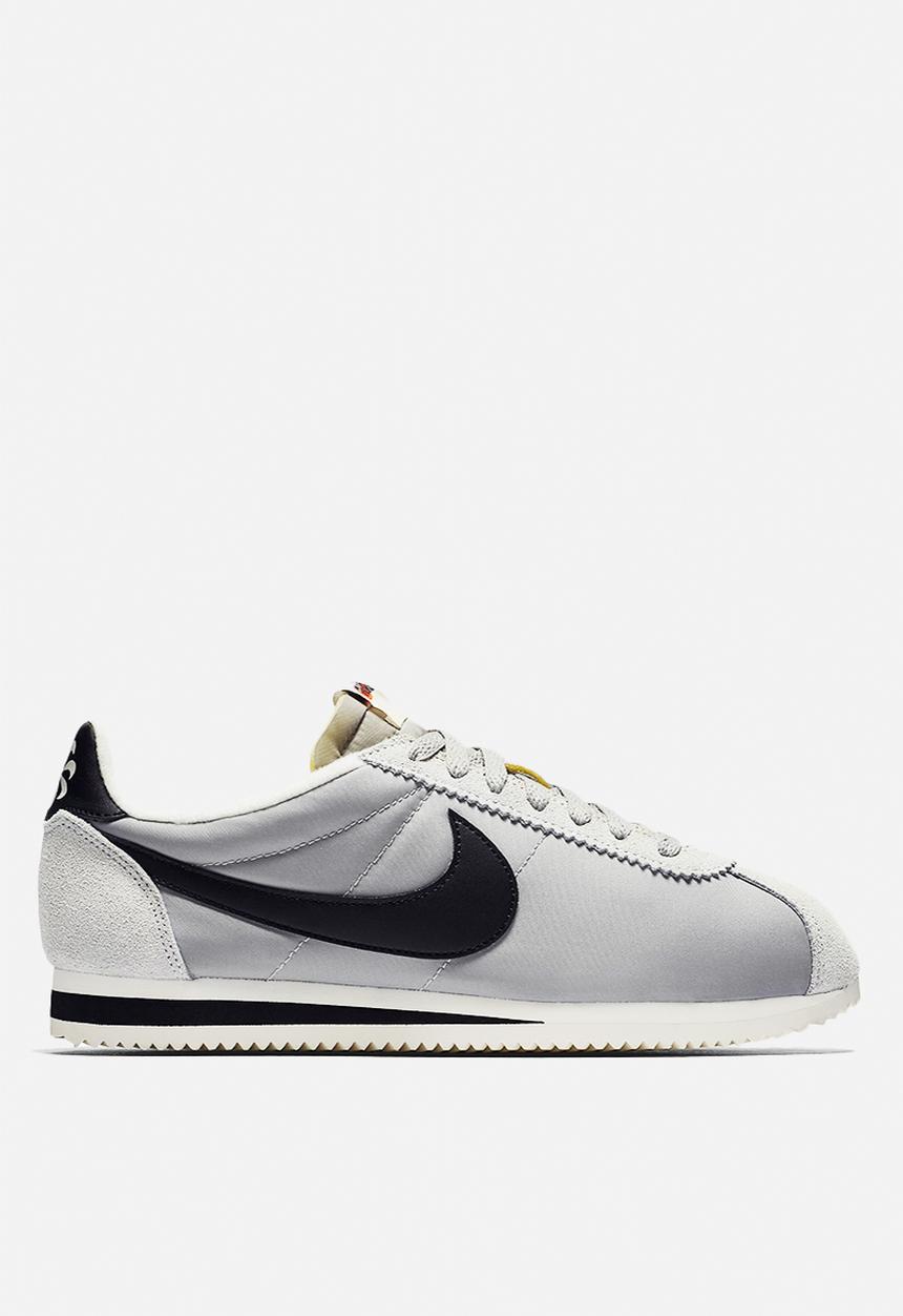 Nike - Classic Cortez Nylon AW