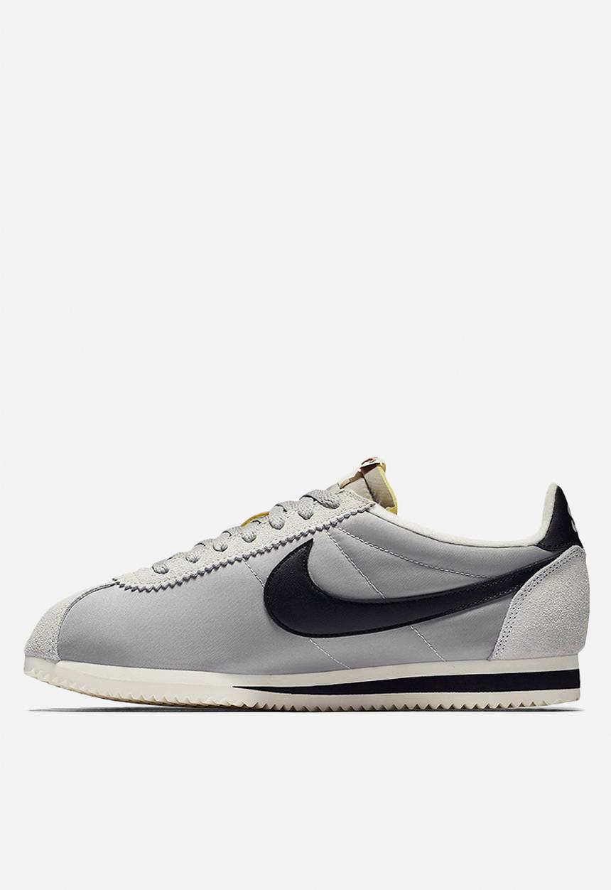 Nike - Classic Cortez Nylon AW