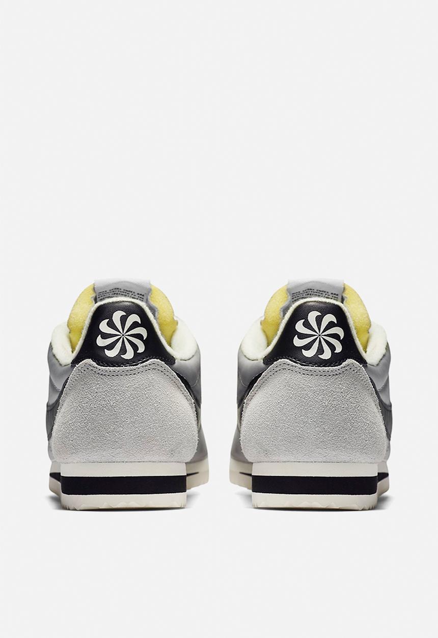 Nike - Classic Cortez Nylon AW