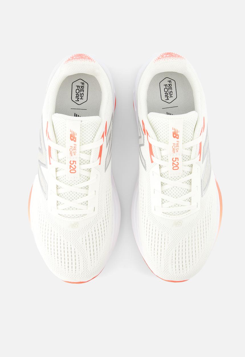 New Balance  - Fresh Foam 520