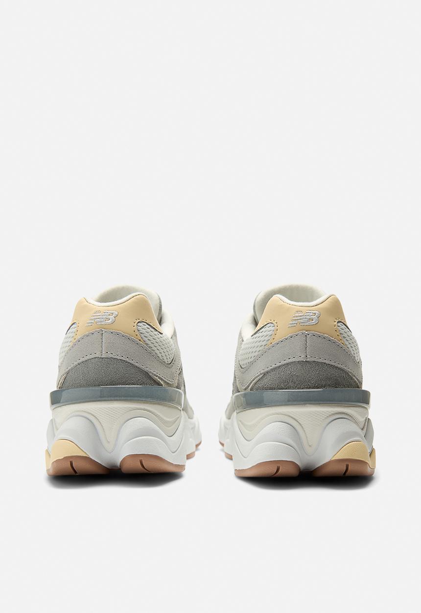 New Balance  - 9060 V1 grade school - sea salt
