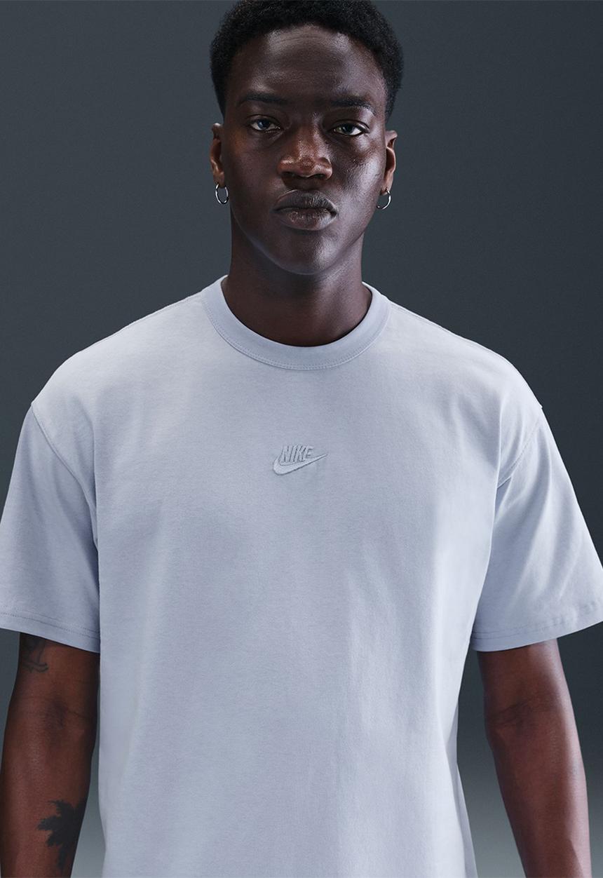 Nike - NSW Premium Essentials  T-Shirt - Ghost