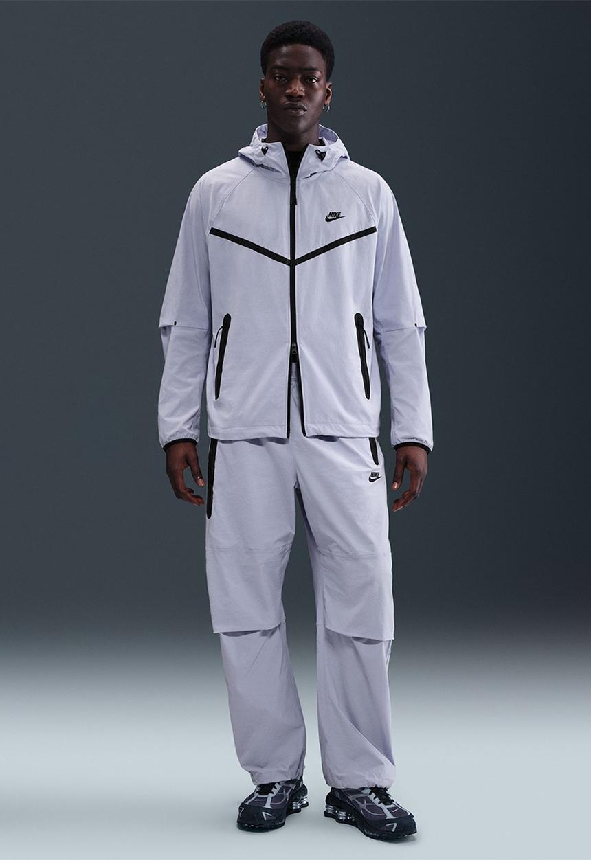 Nike - Tech Woven Oversized Trousers - Ghost/Ghost/Black