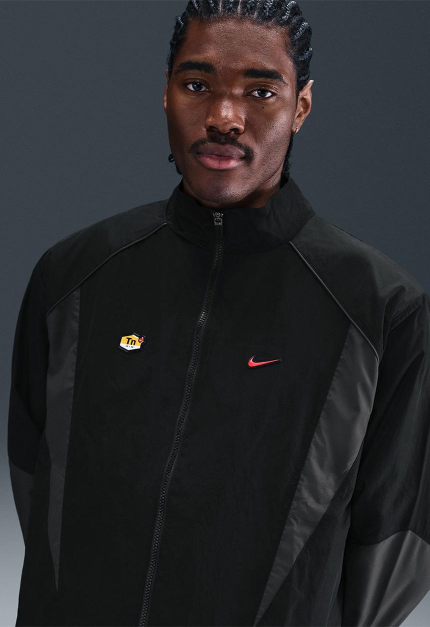 Nike - NSW TN Woven Track Jacket - Black/Unvred
