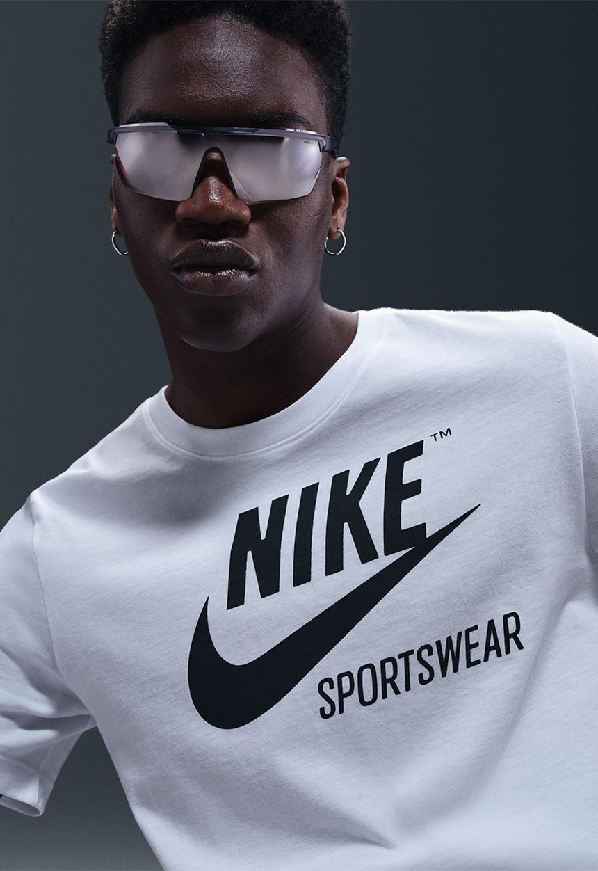 Nike - NSW Archive FS Crew Tee - white/black