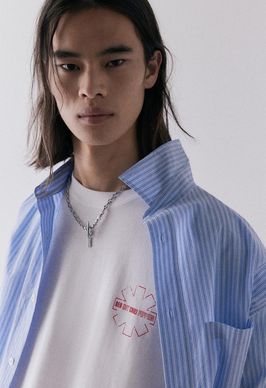 H&M - Loose fit T-shirt - white/red hot chili peppers