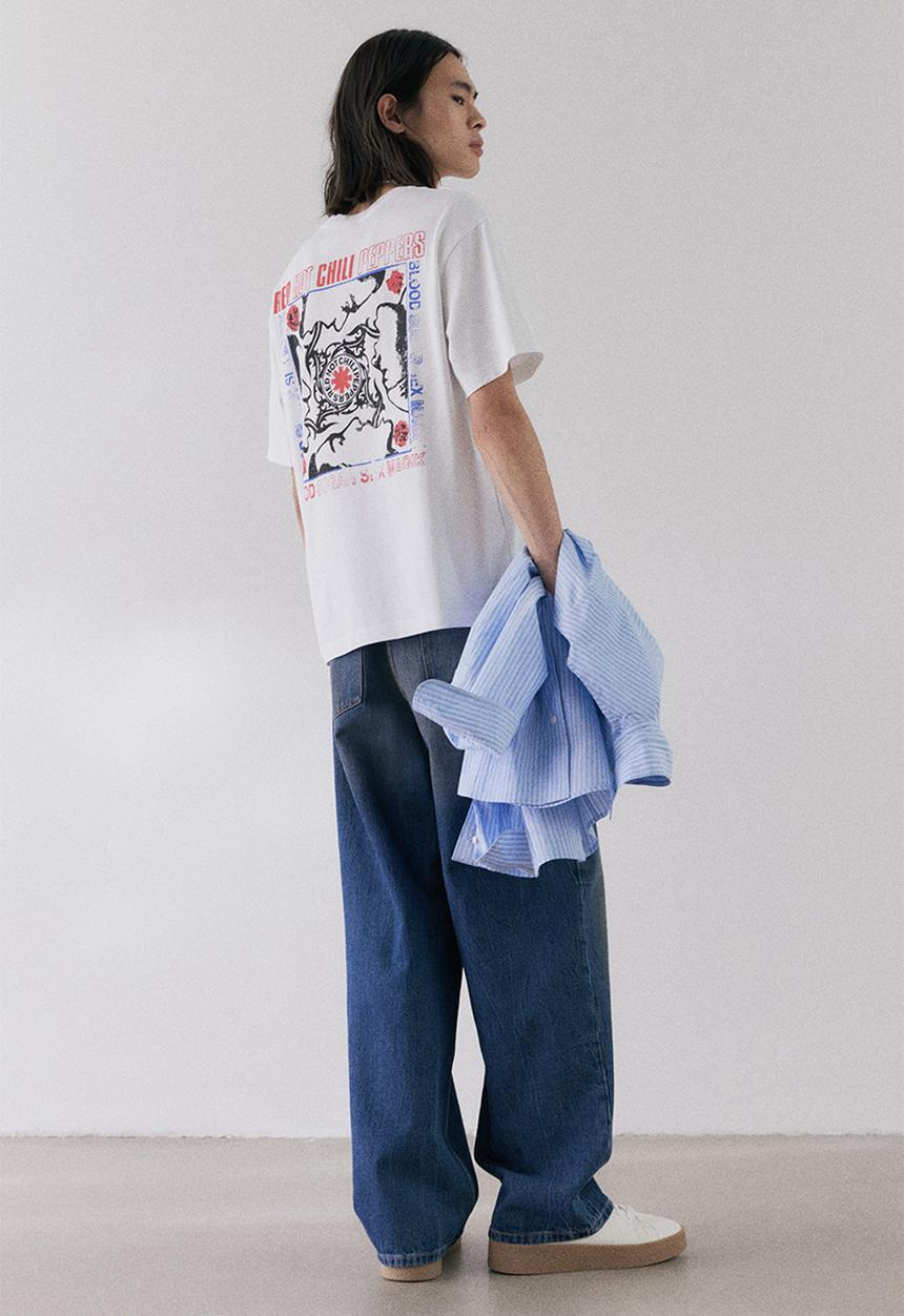 H&M - Loose fit T-shirt - white/red hot chili peppers