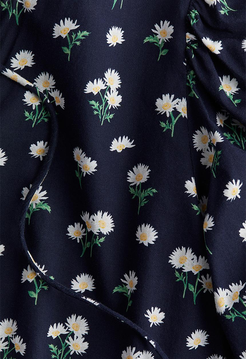 H&M - Puff-sleeved cotton blouse - navy blue daisies 